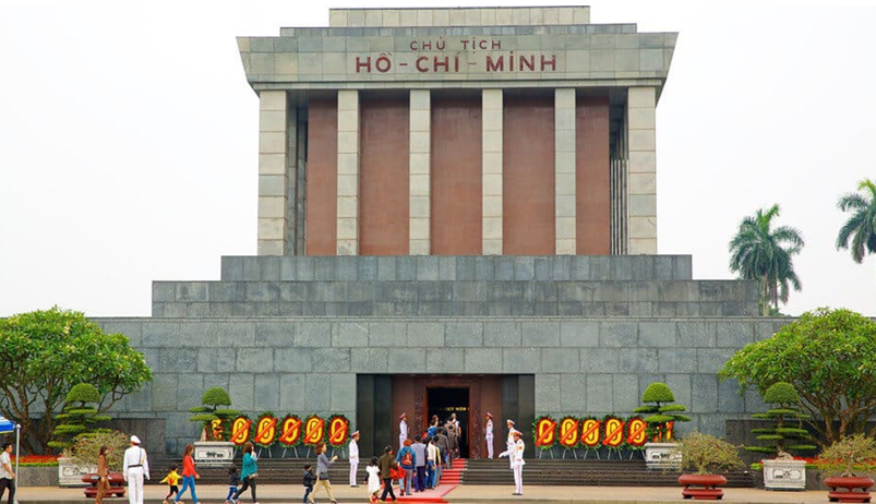 Ping Hotel - khách sạn gần lăng chủ tịch Hồ Chí Minh