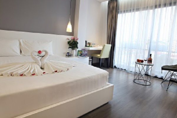 Price of a 4-star Ping Hotel in Hanoi