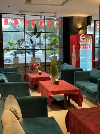 Ping Hotel vs Airbnb: practical advantages of staying in a hotel