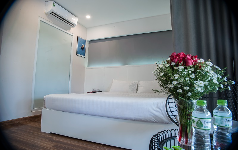 Ping Hotel - Prestigious hotel address for tourists in Nam Tu Liem district