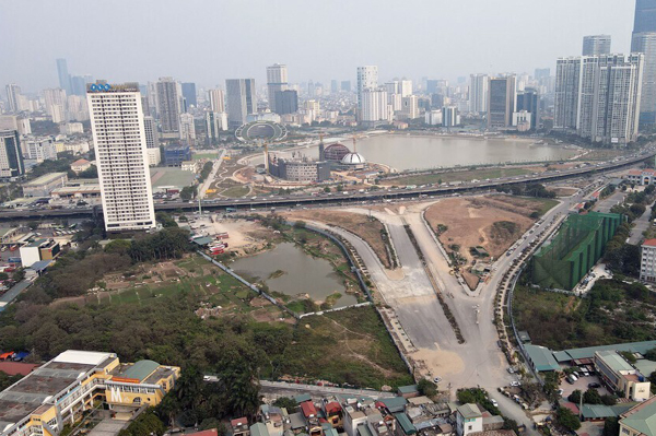 ファムフン通り - ナムトゥリエム地区とカウザイ地区を結ぶ主要道路