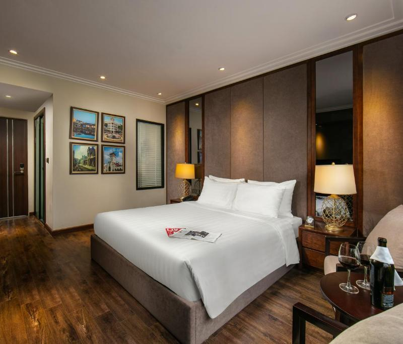 Ping Hotel Nam Tu Liem - Perfect Amenities Near Main Roads