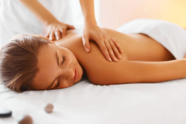 Hotels in the center of Hanoi with Massage services