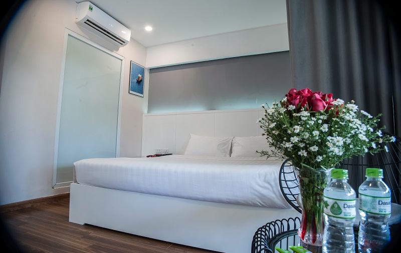 Ping Hotel - Hotel with Classy Service Near Ham Nghi Street