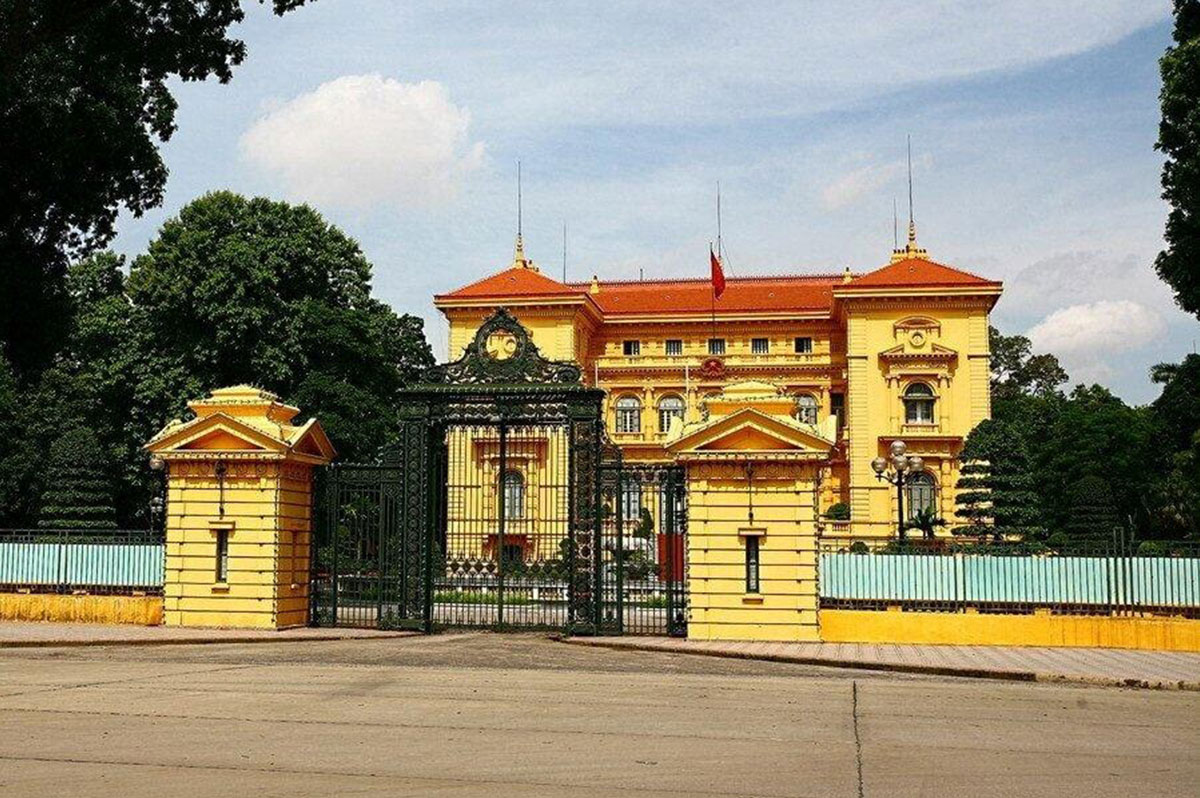 Điềm du lịch Quảng Trường Ba Đình - Quảng trường lớn nhất Việt Nam